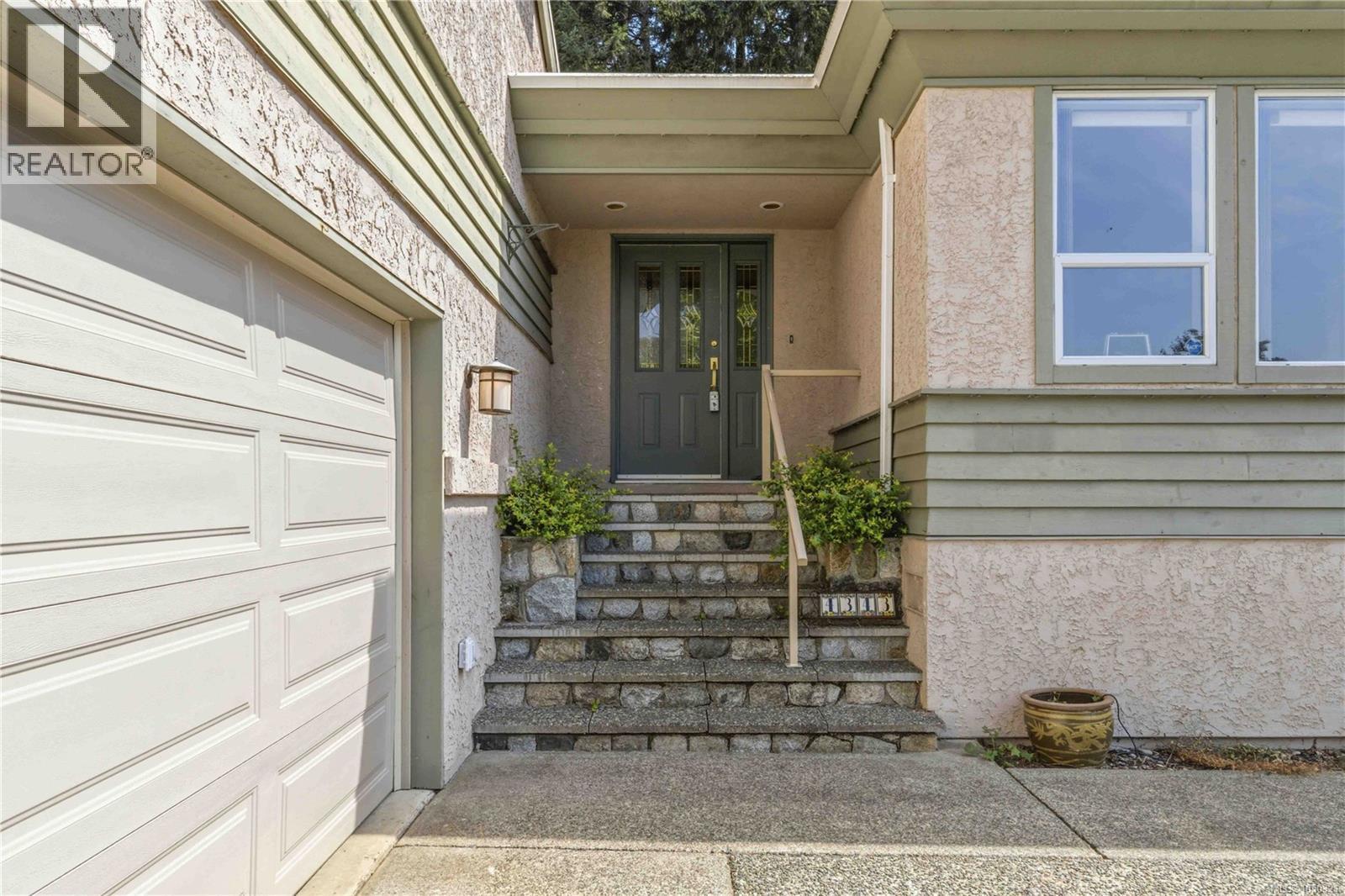 4343 Emily Carr Dr Property Photo 31