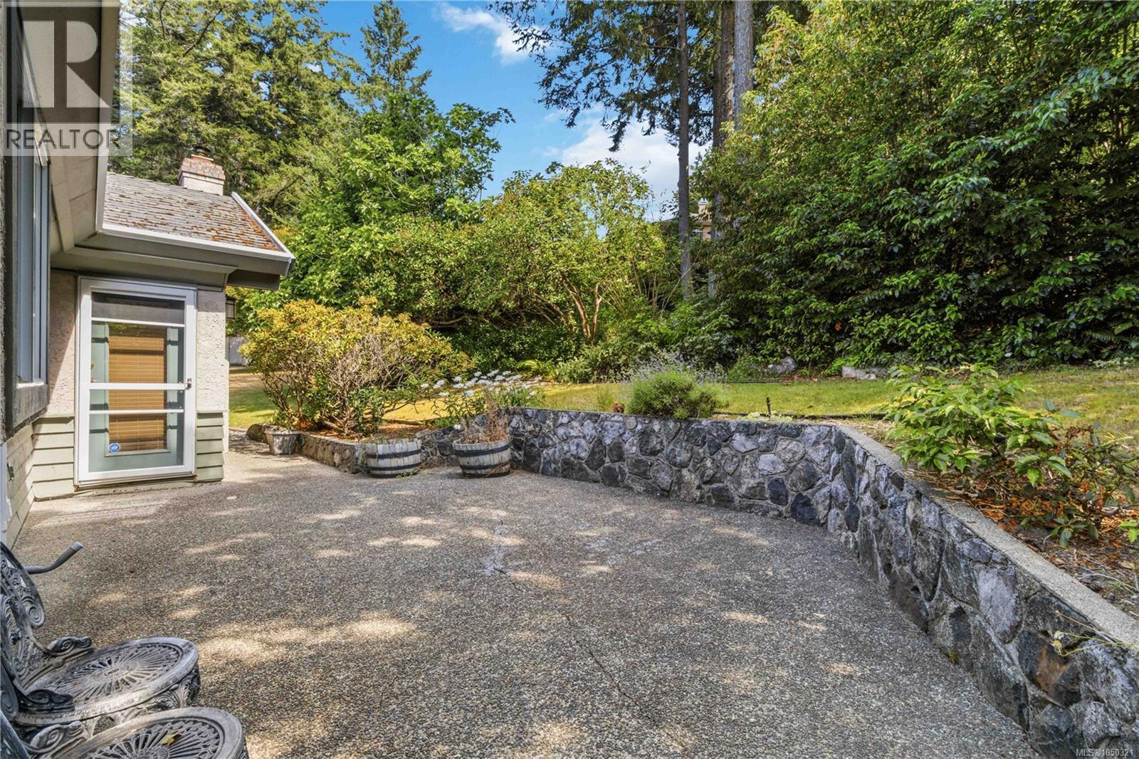 4343 Emily Carr Dr Property Photo 38