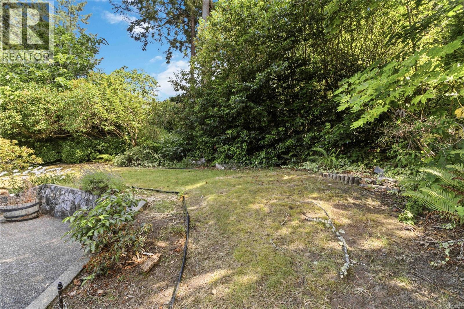 4343 Emily Carr Dr Property Photo 39