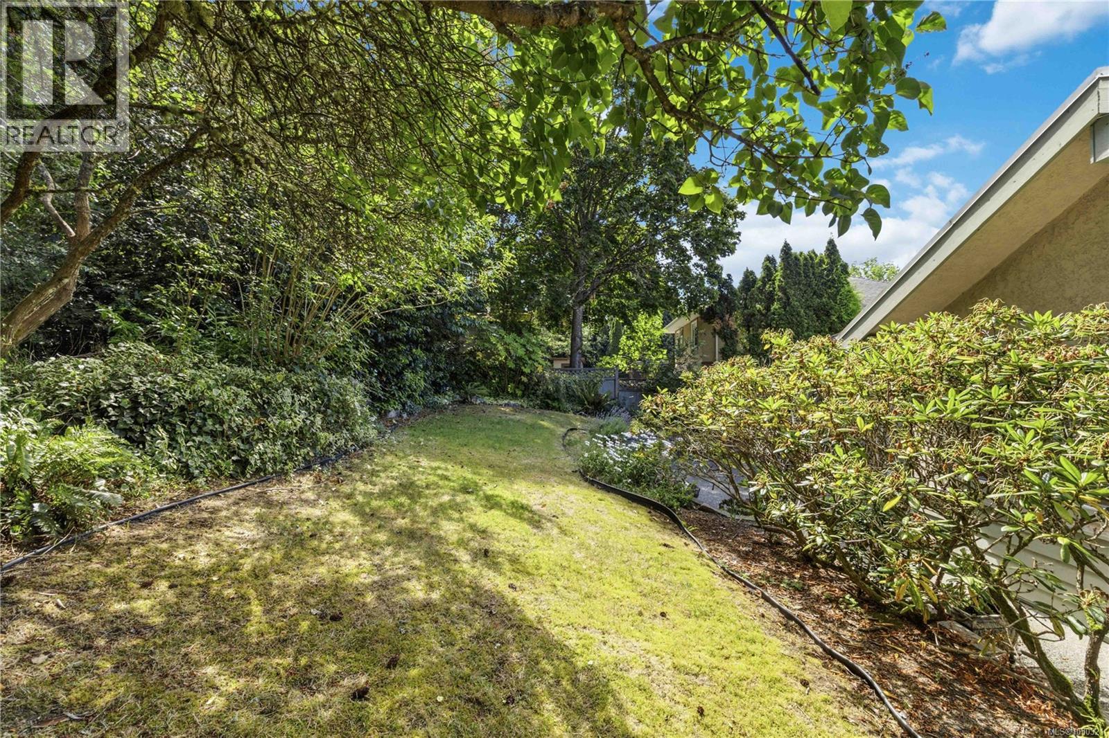 4343 Emily Carr Dr Property Photo 41