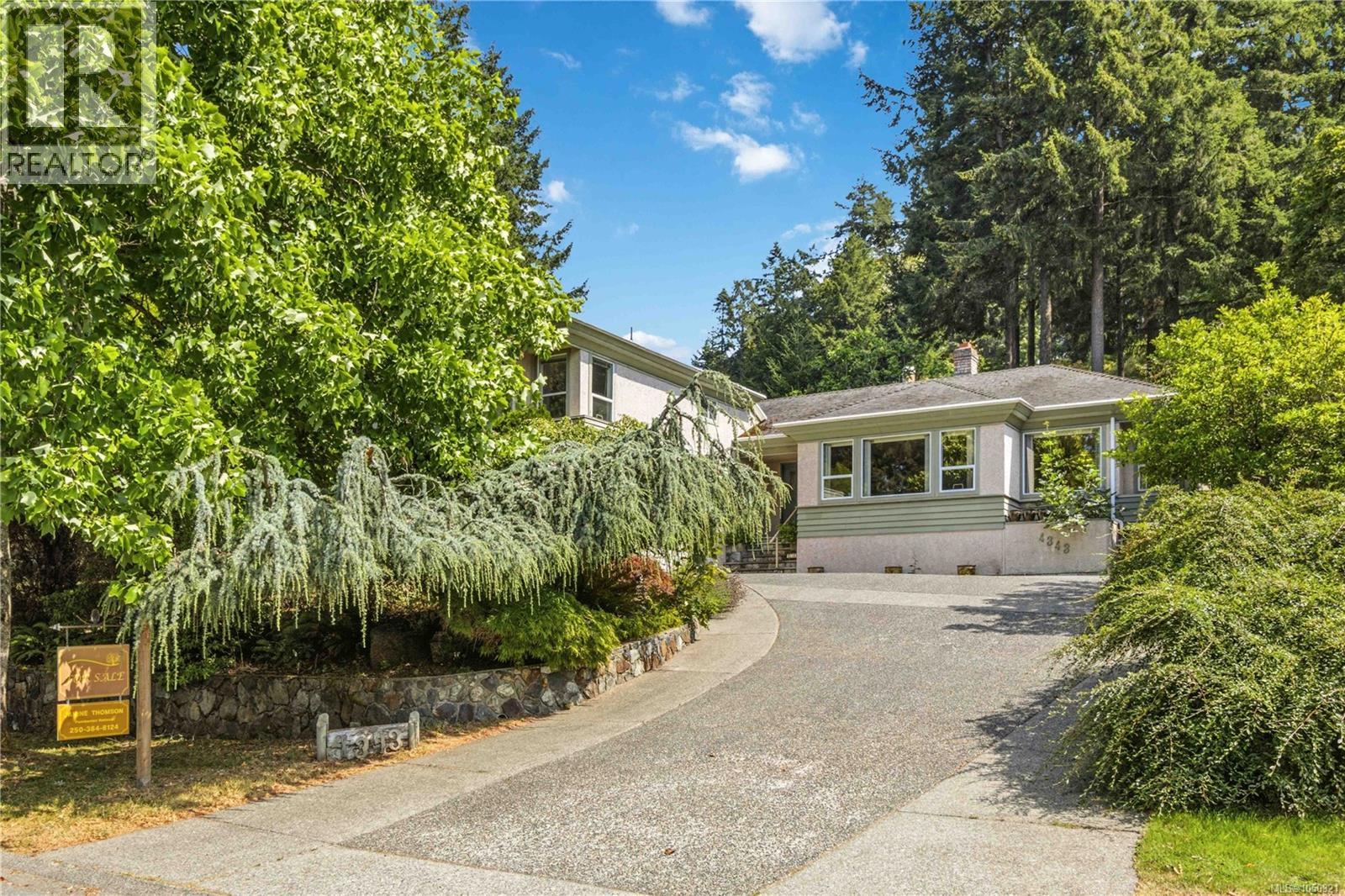 4343 Emily Carr Dr Property Photo 43