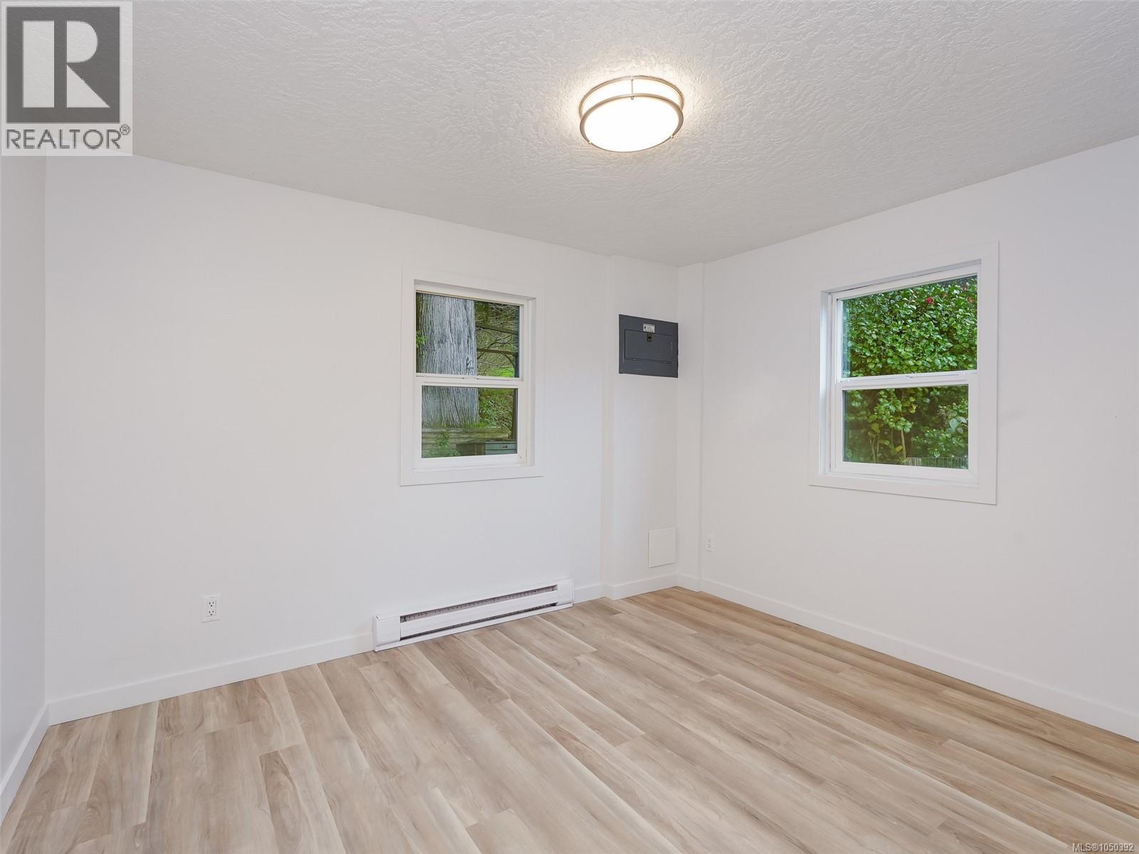 39 2587 Selwyn Rd Property Photo 20