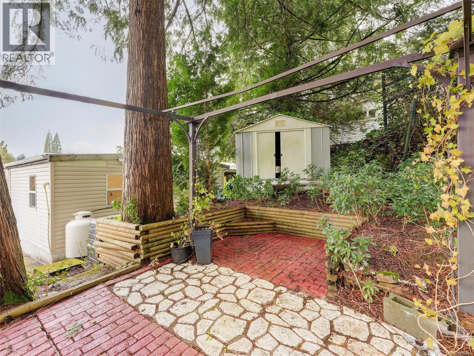 39 2587 Selwyn Rd Property Photo 27