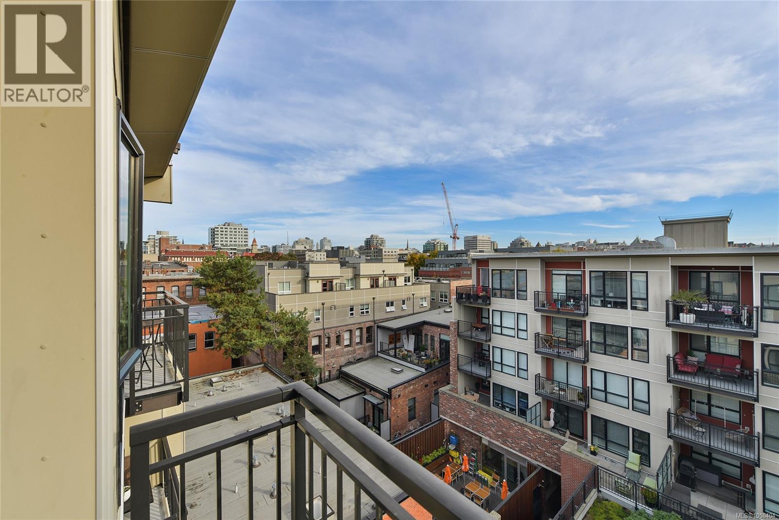 516 517 Fisgard St Property Photo 44