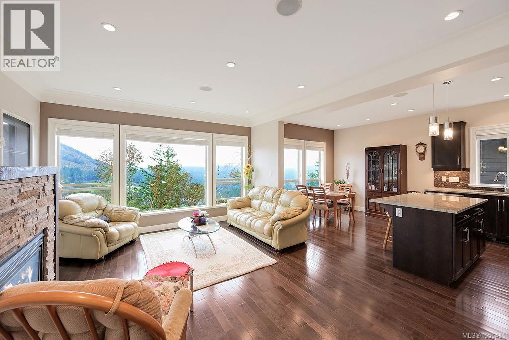 110 1177 Deerview Pl Property Photo 4