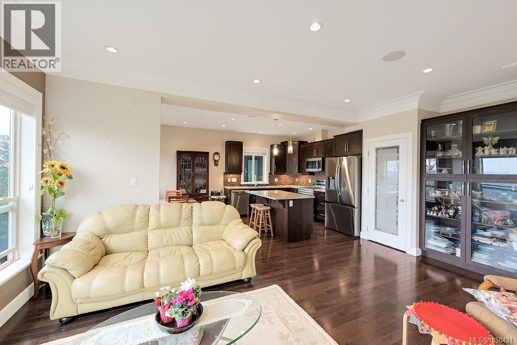 110 1177 Deerview Pl Property Photo 15