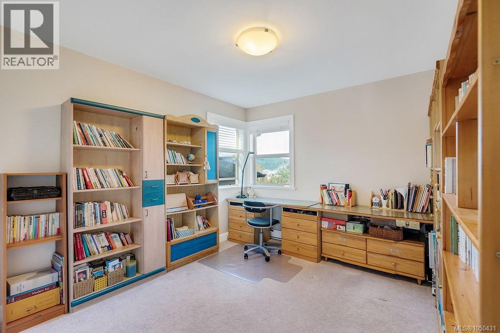 110 1177 Deerview Pl Property Photo 40