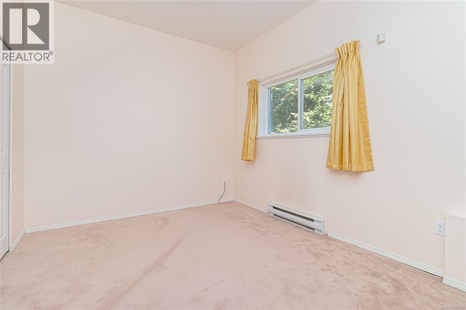 6033 Chippewa Rd Property Photo 24