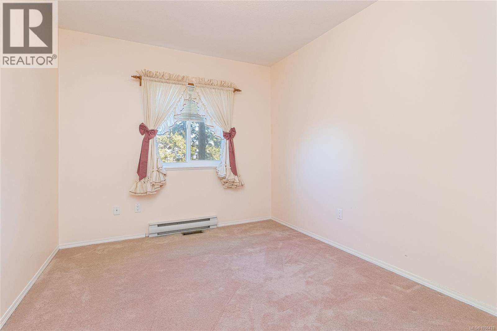 6033 Chippewa Rd Property Photo 35