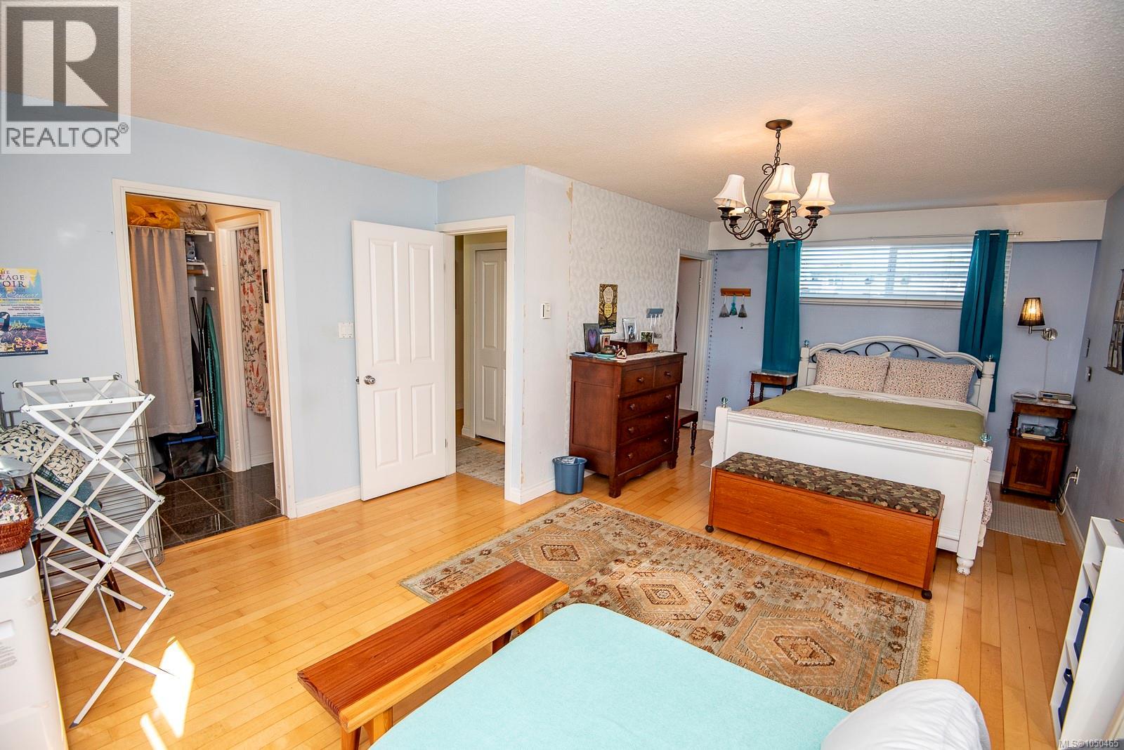 13 3060 Harriet Rd Property Photo 15