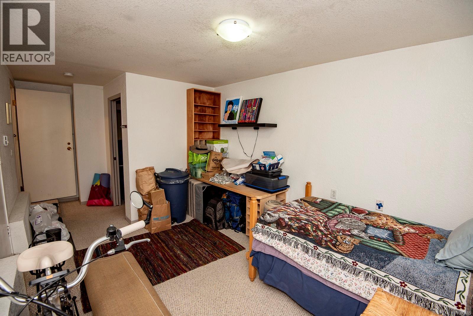 13 3060 Harriet Rd Property Photo 24