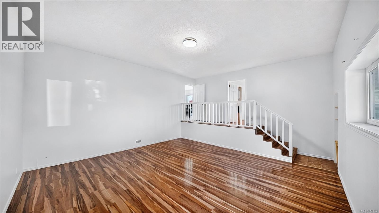 1857 Hillcrest Ave Property Photo 30