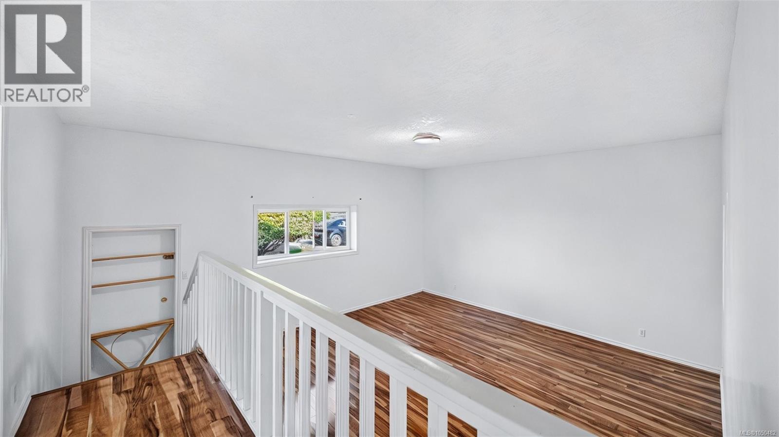 1857 Hillcrest Ave Property Photo 33
