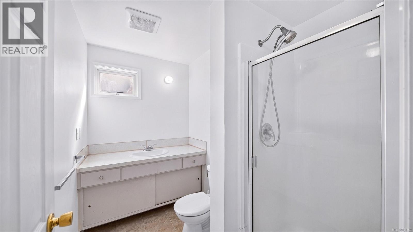1857 Hillcrest Ave Property Photo 47