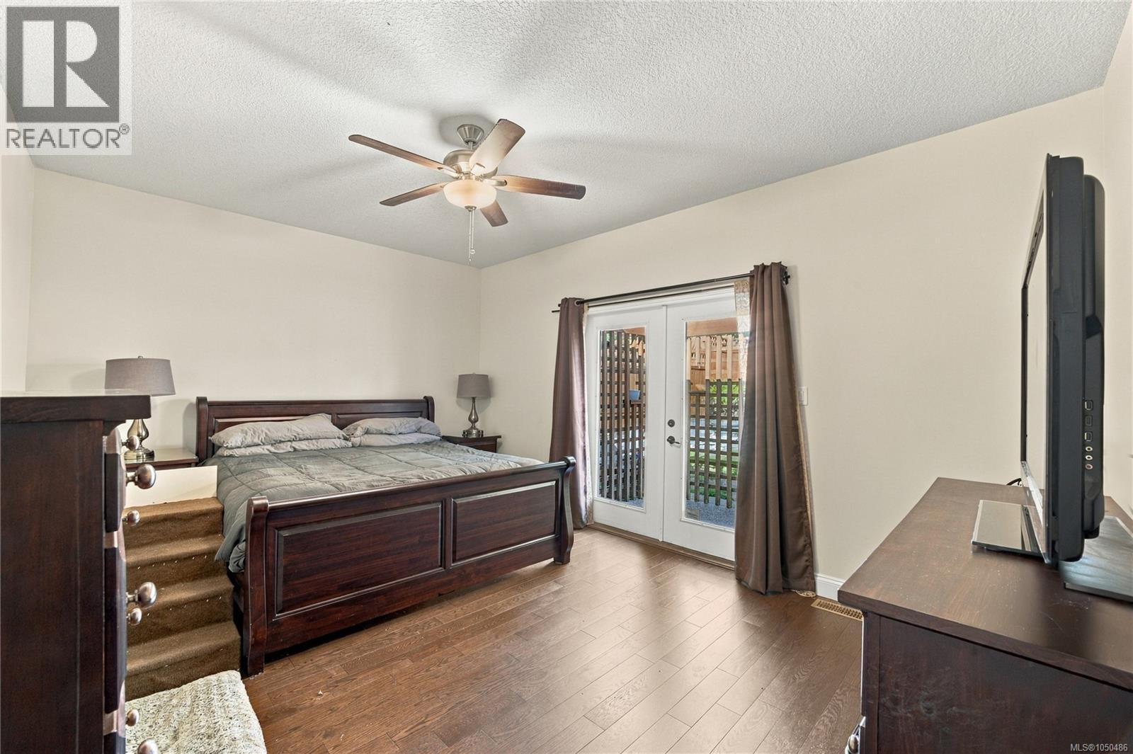 3490 Monterey Dr Property Photo 10