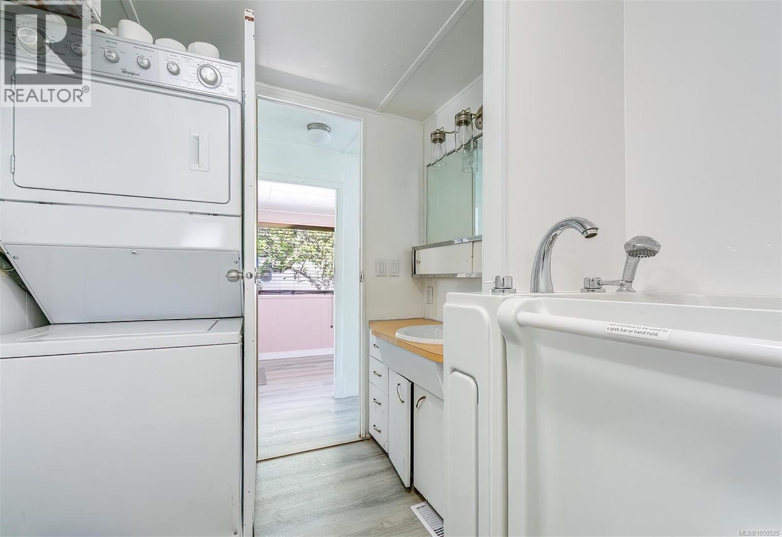 57 2780 Spencer Rd Property Photo 4