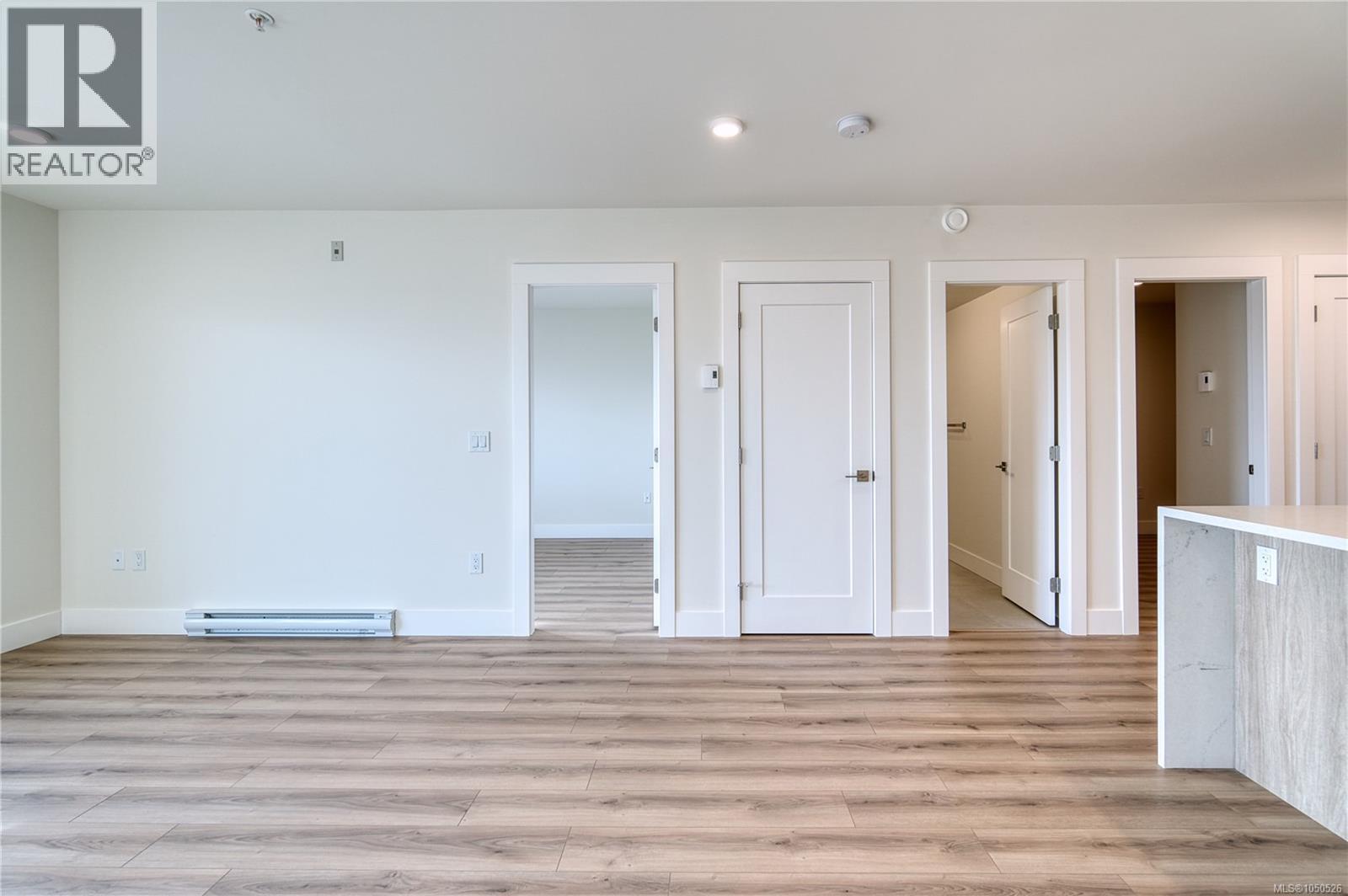 404 45 Haliburton St Property Photo 19