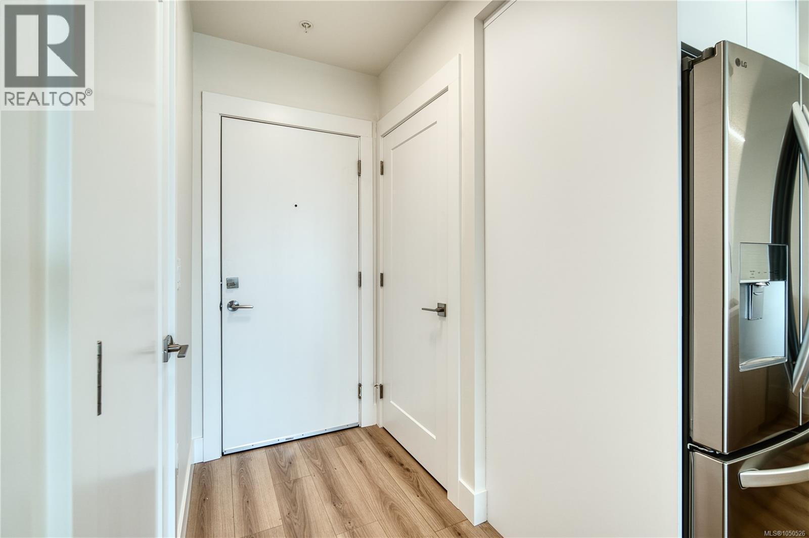 404 45 Haliburton St Property Photo 20