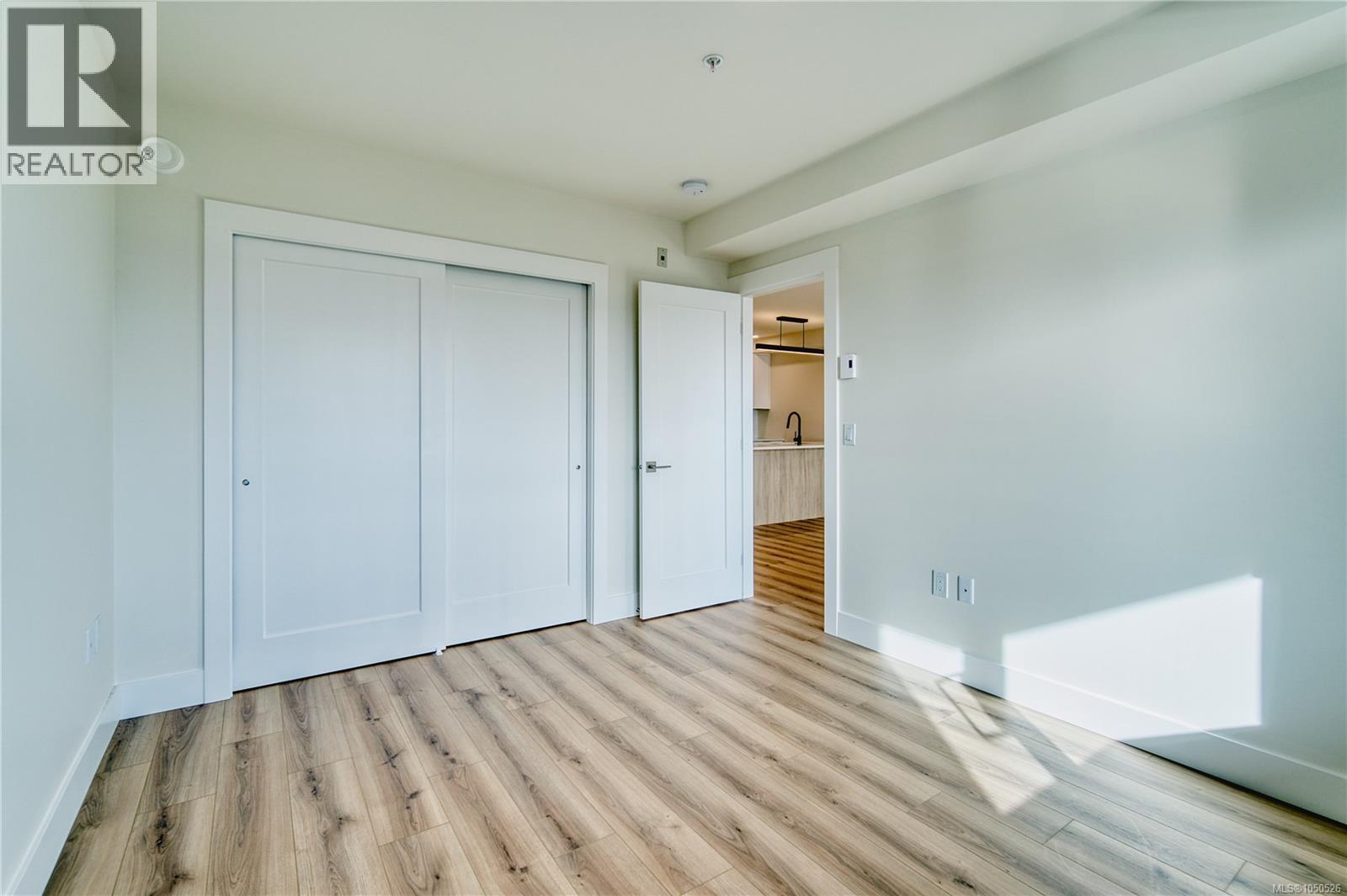 404 45 Haliburton St Property Photo 25