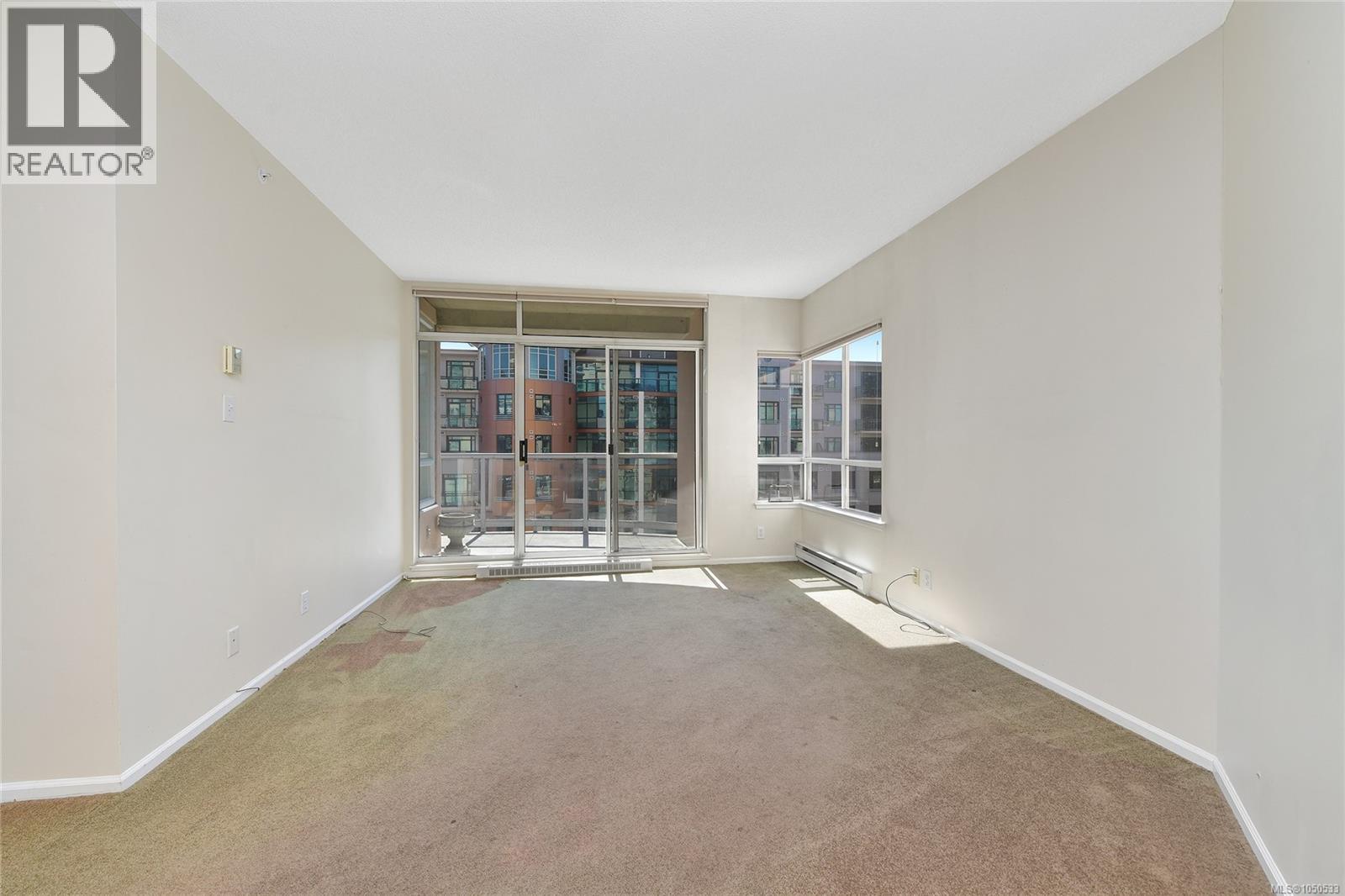 801 1020 View St Property Photo 3