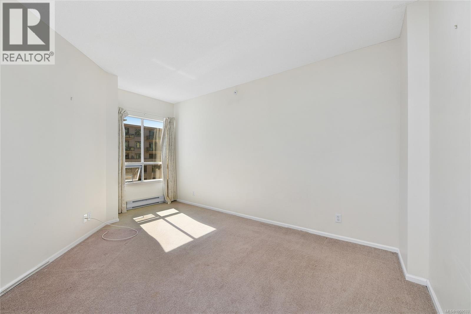 801 1020 View St Property Photo 11