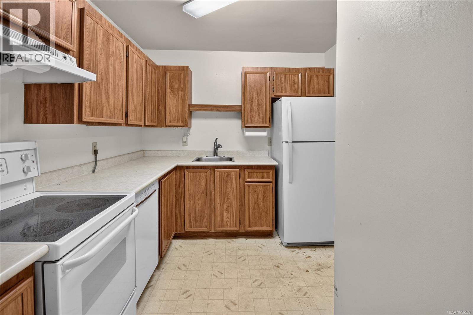 209 4728 Uplands Dr Property Photo 6
