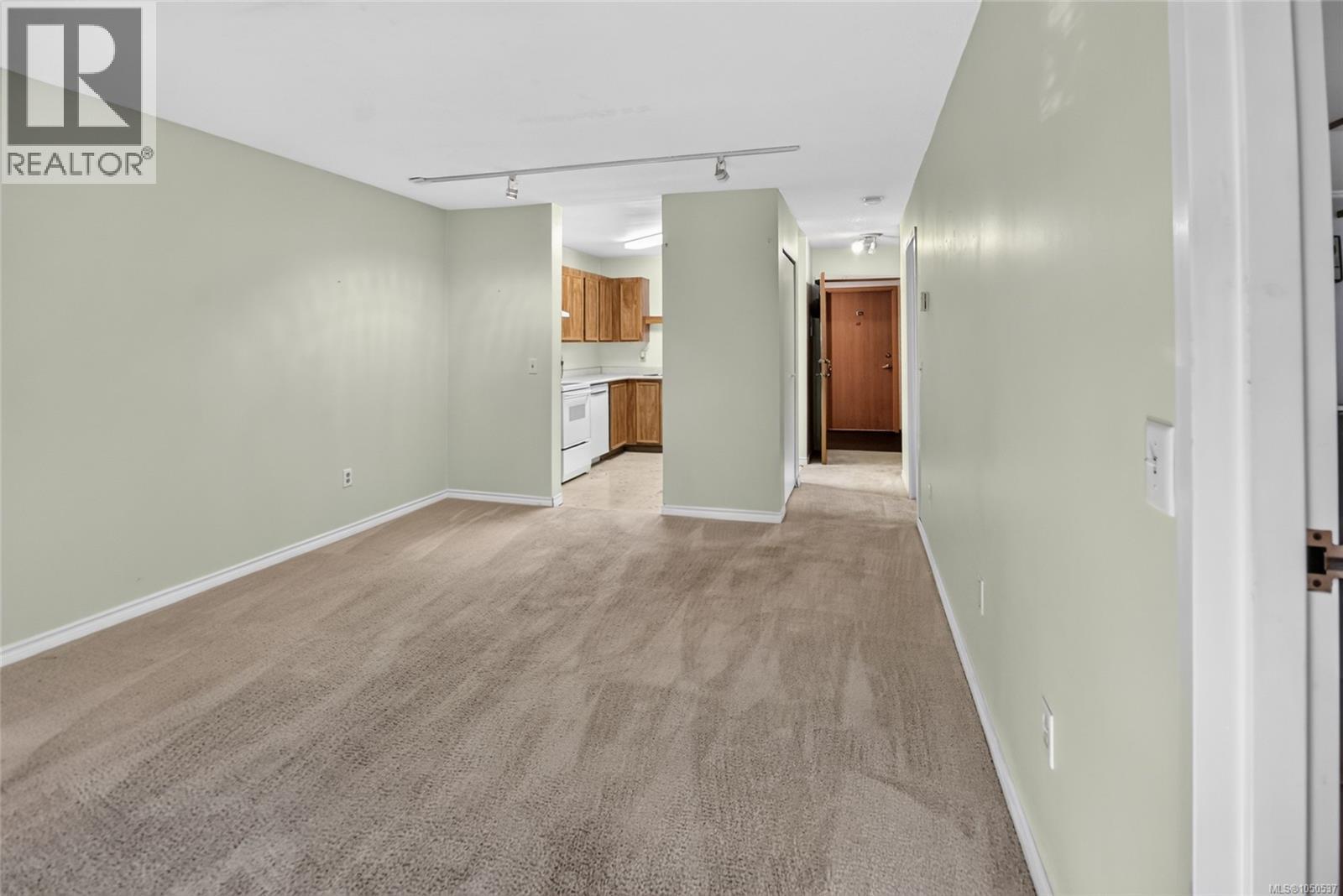 209 4728 Uplands Dr Property Photo 10