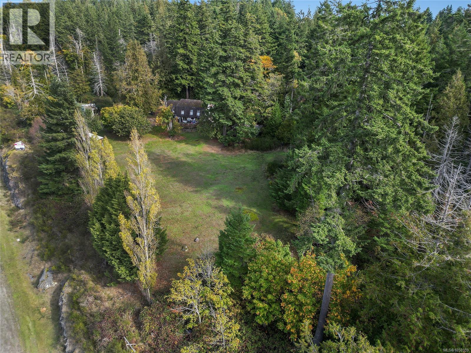 567 Windthrop Rd Property Photo 8