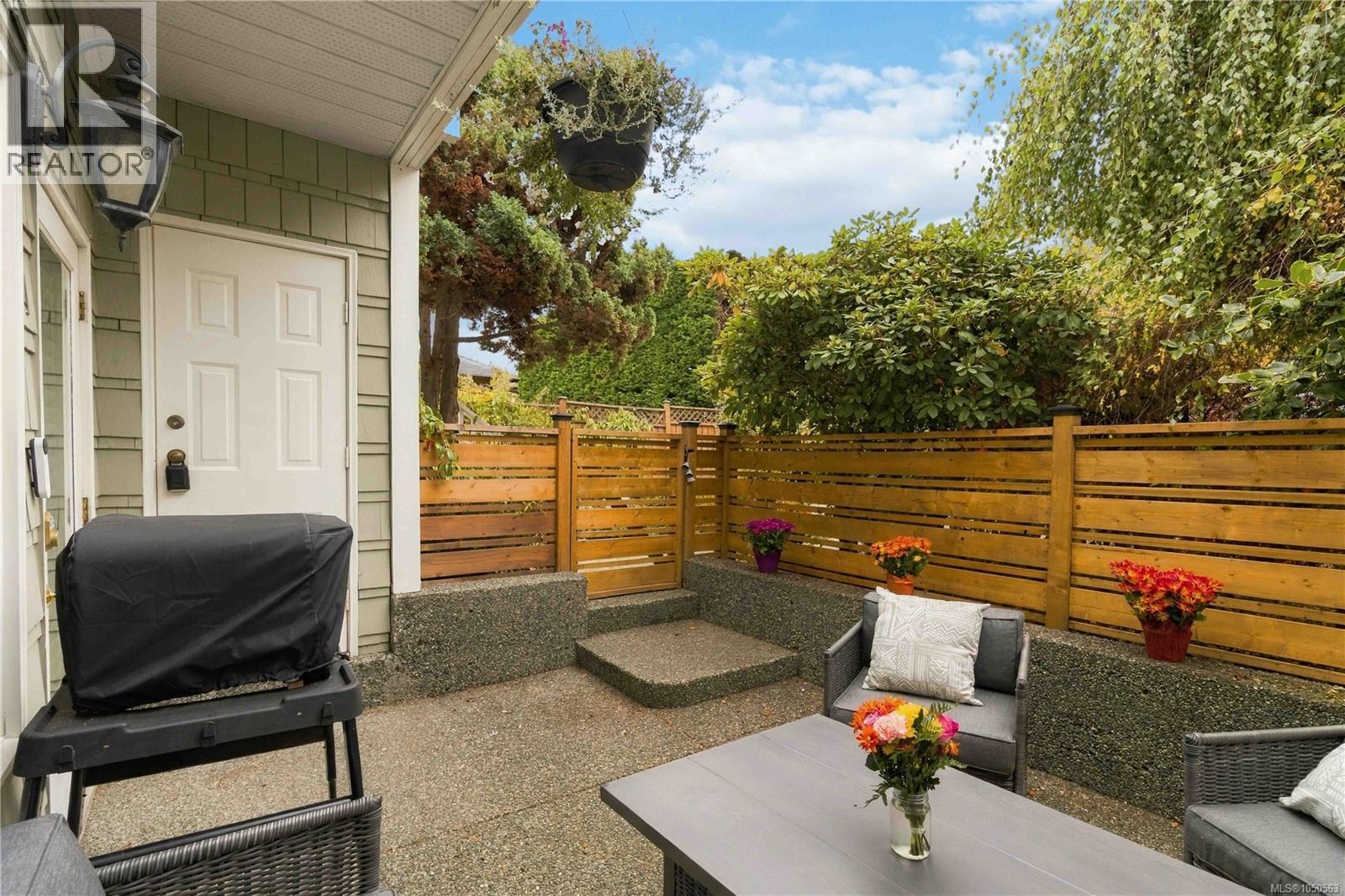 4 1353 Grant St Property Photo 26