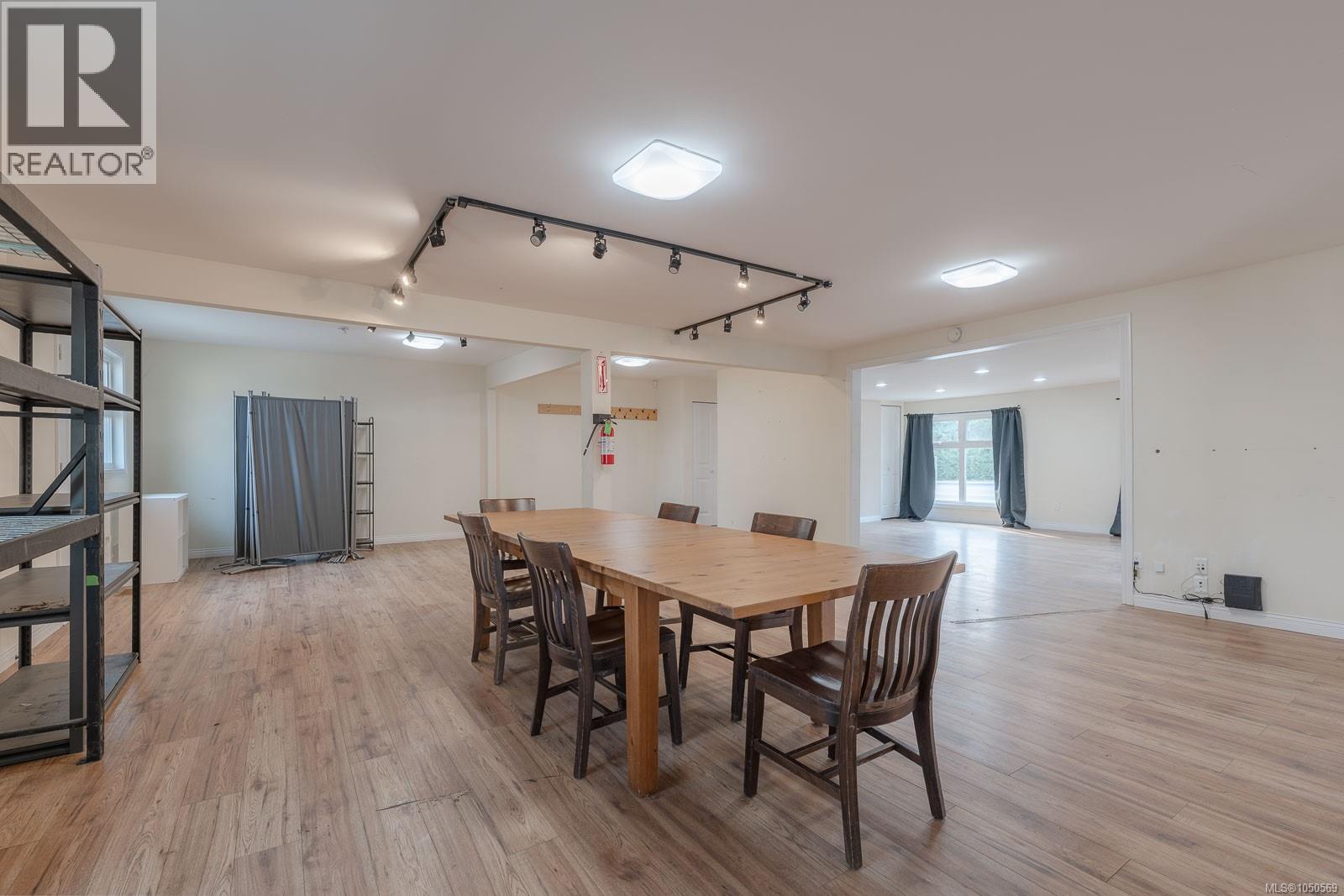 1622 Northfield Rd Property Photo 12