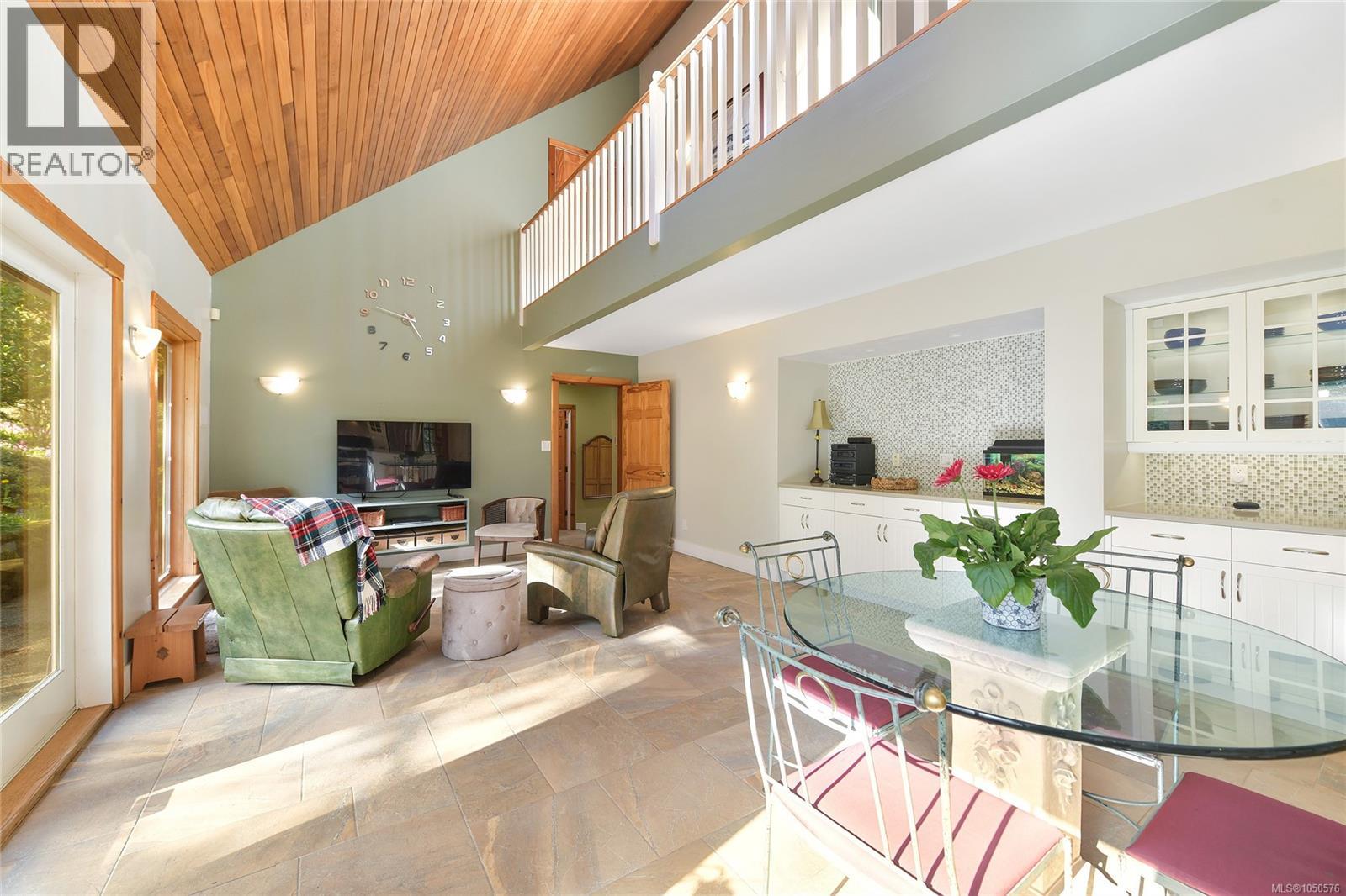 4836 Spring Rd Property Photo 10
