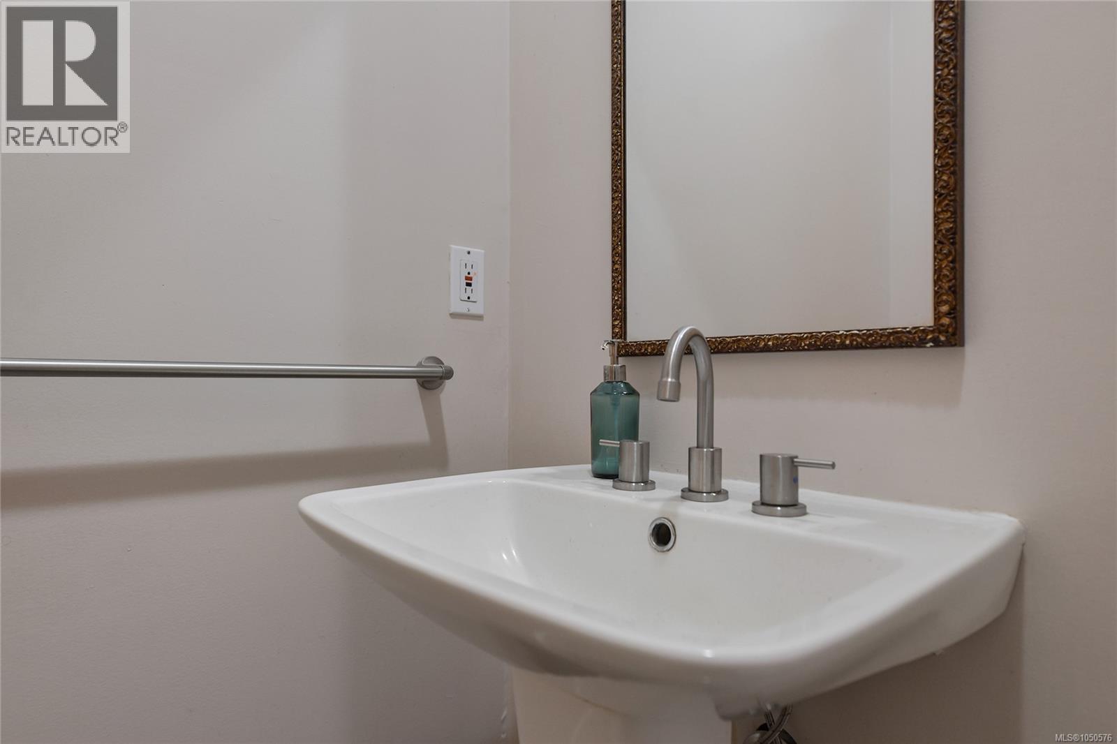 4836 Spring Rd Property Photo 27