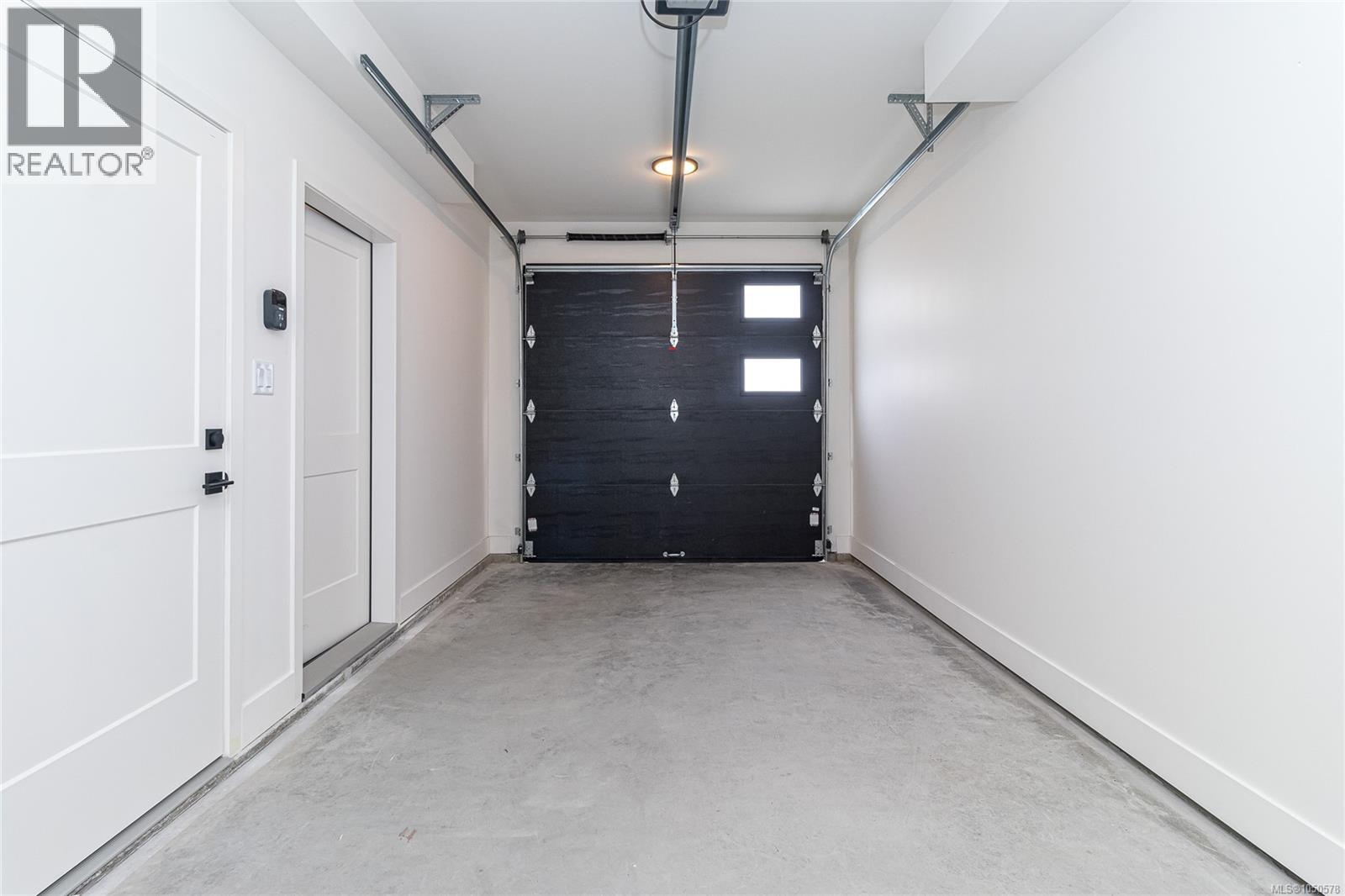 1120 Deltana Ave Property Photo 27