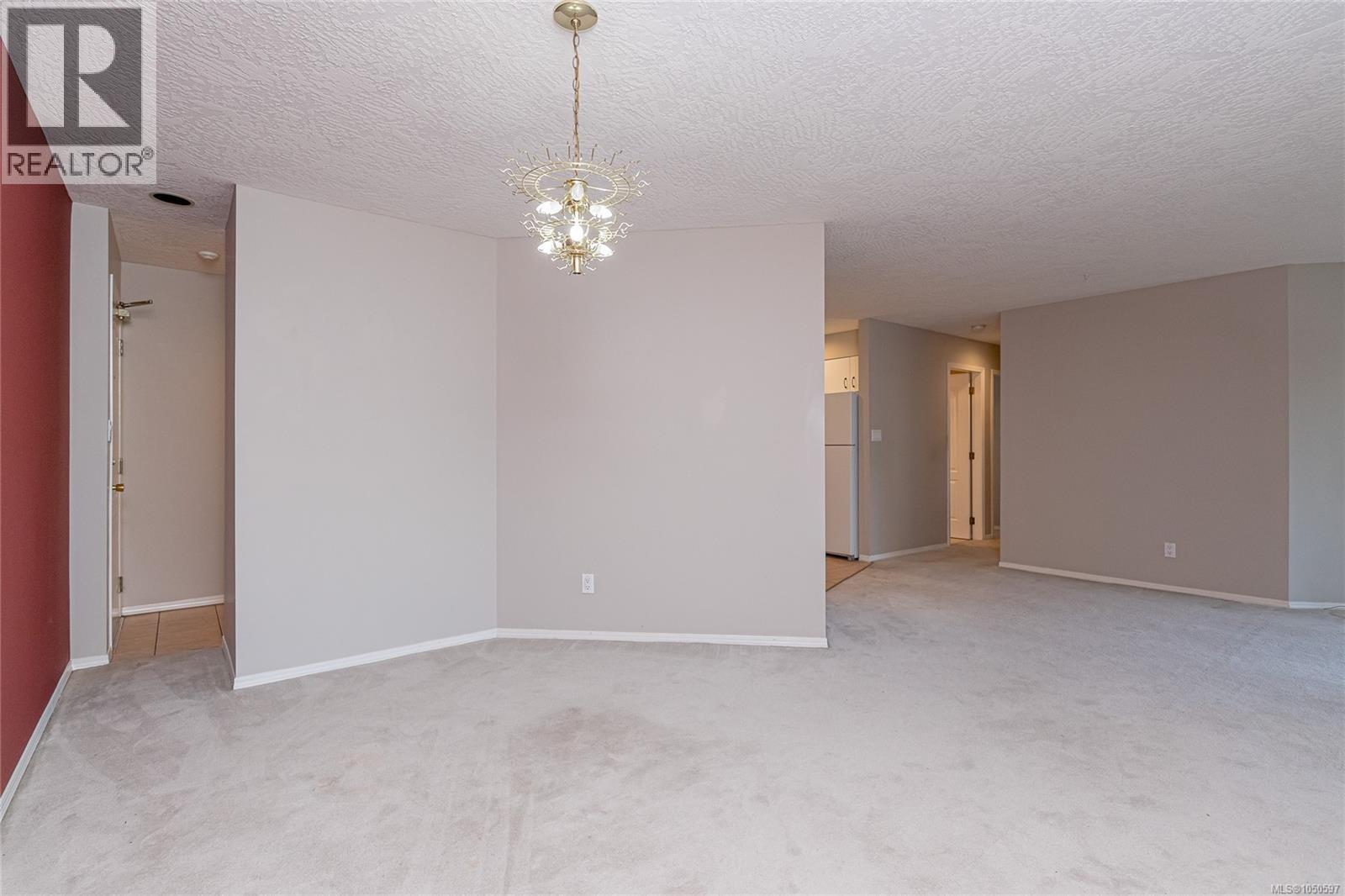 204 300 Bundock Ave Property Photo 14