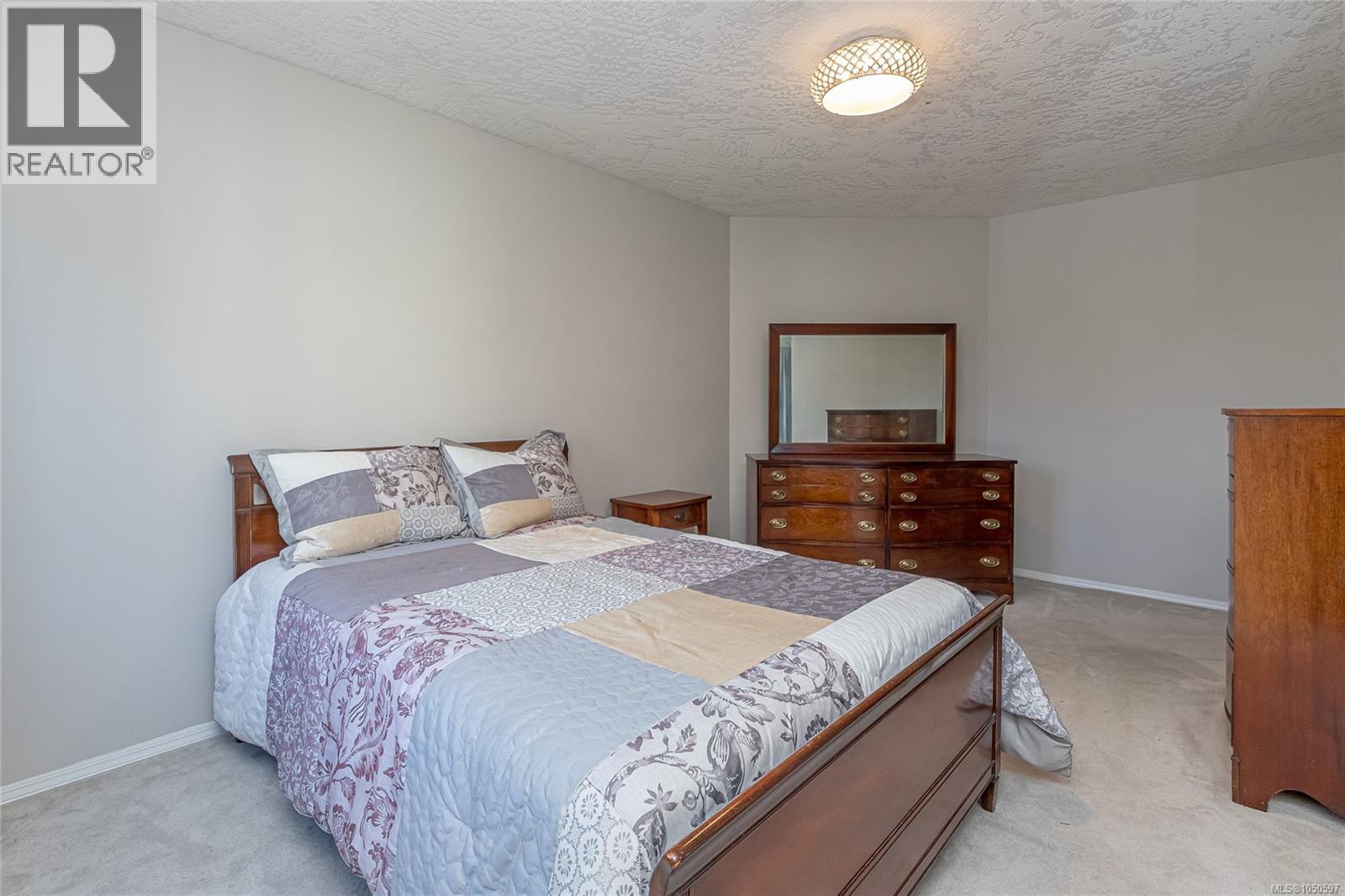 204 300 Bundock Ave Property Photo 17