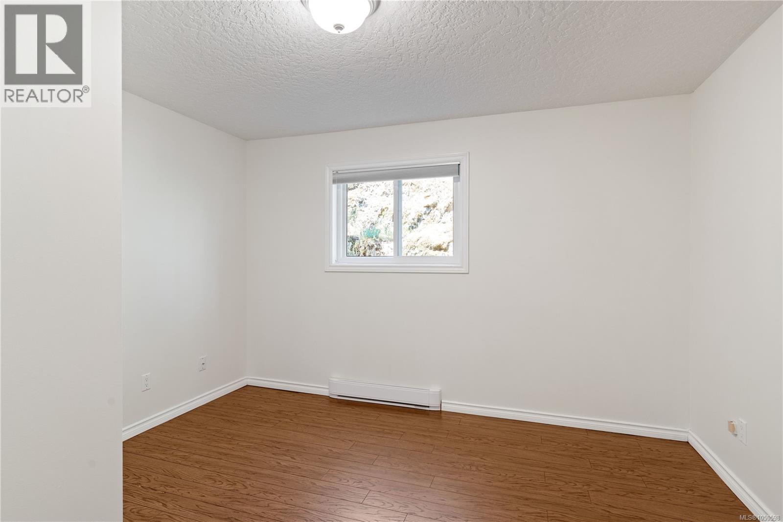 222 Ashley Pl Property Photo 33