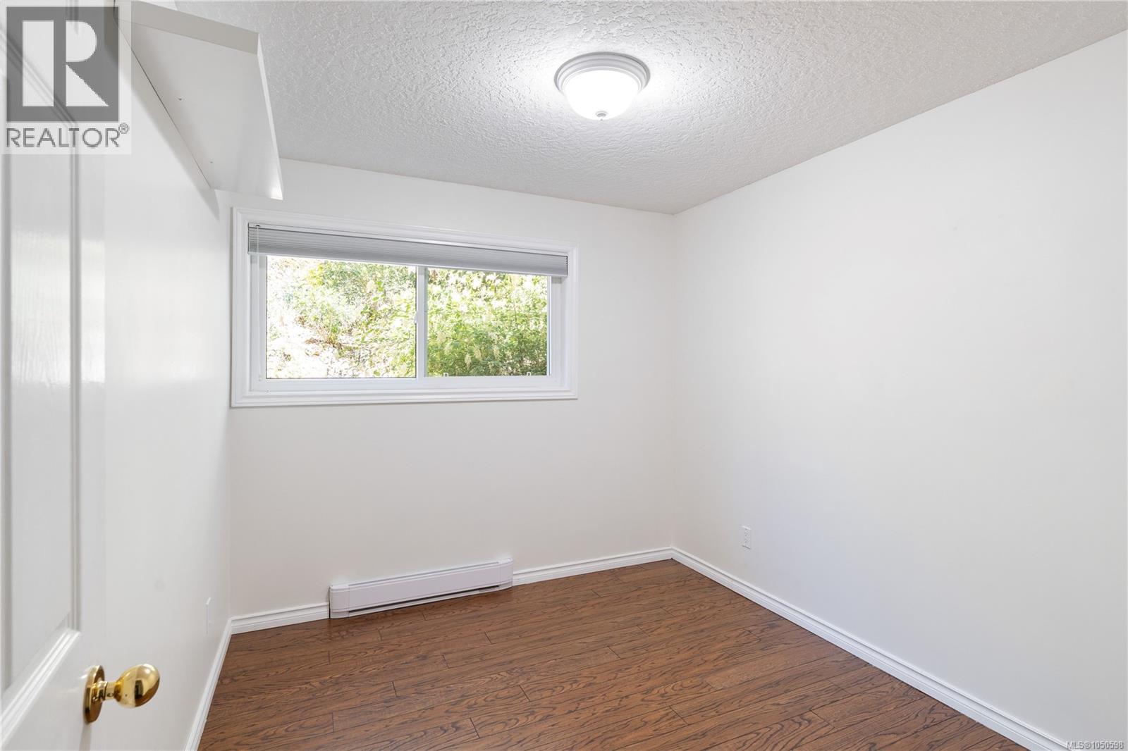 222 Ashley Pl Property Photo 34