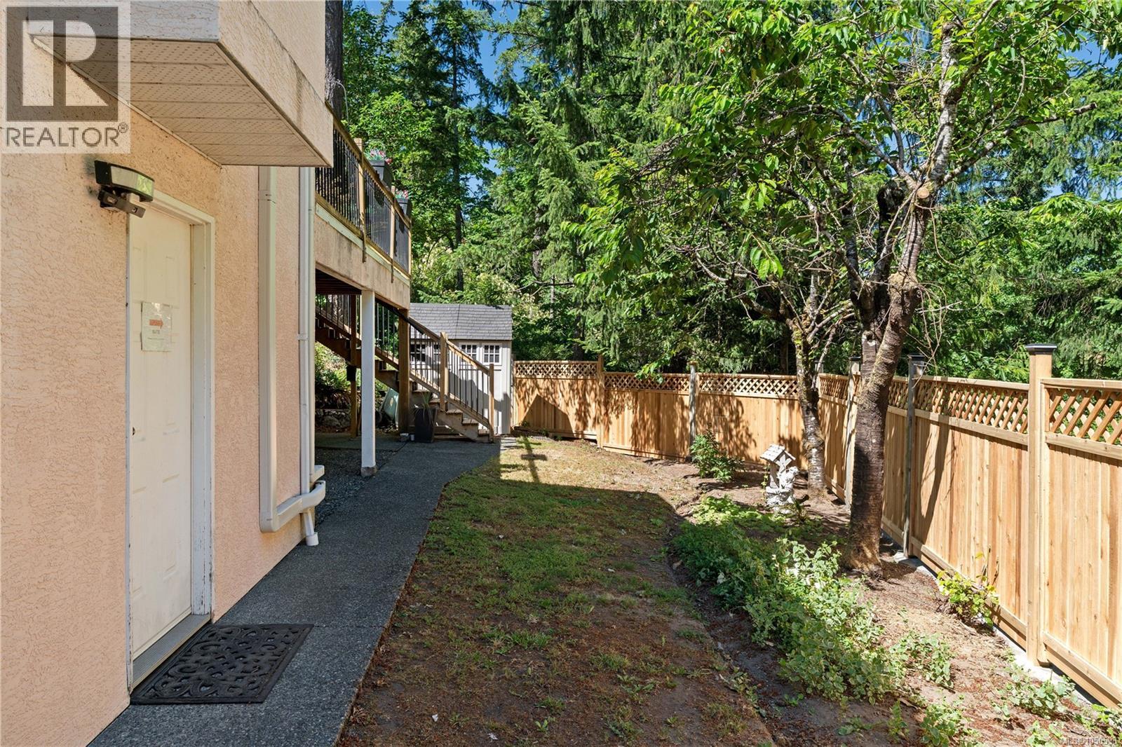 222 Ashley Pl Property Photo 42