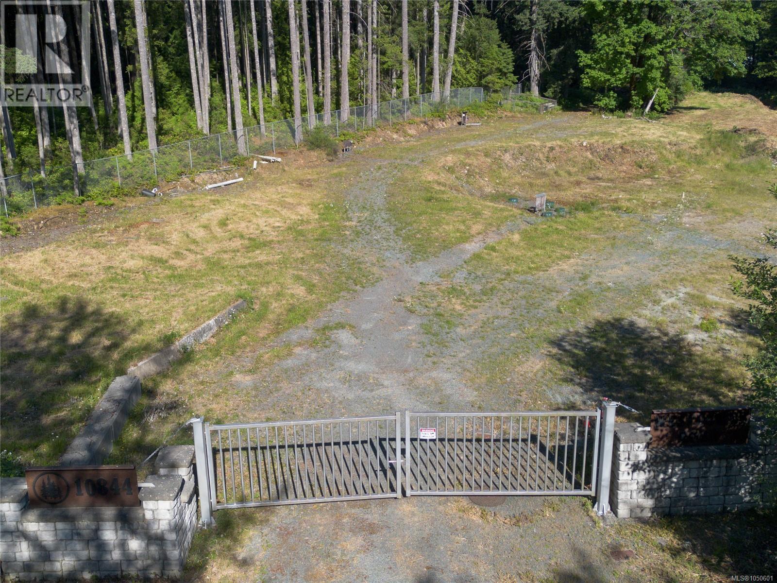 10844 Westdowne Rd Property Photo 3