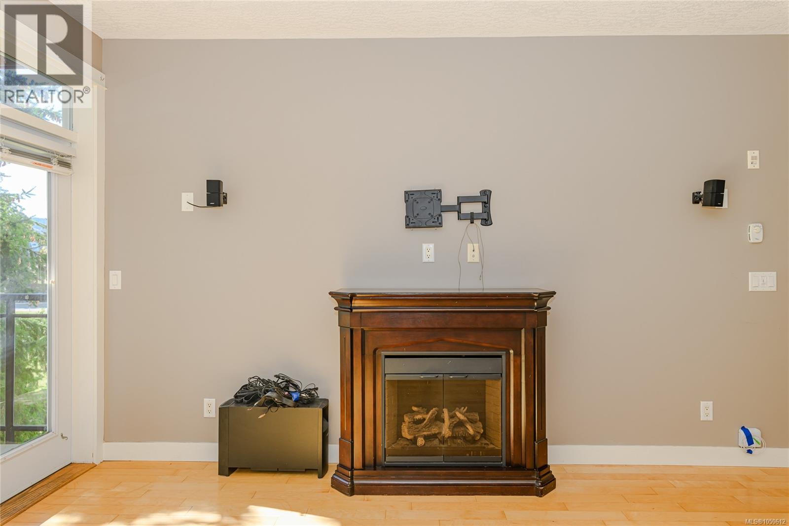 317 2710 Jacklin Rd Property Photo 9