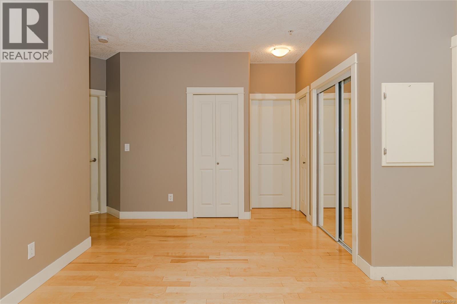 317 2710 Jacklin Rd Property Photo 13