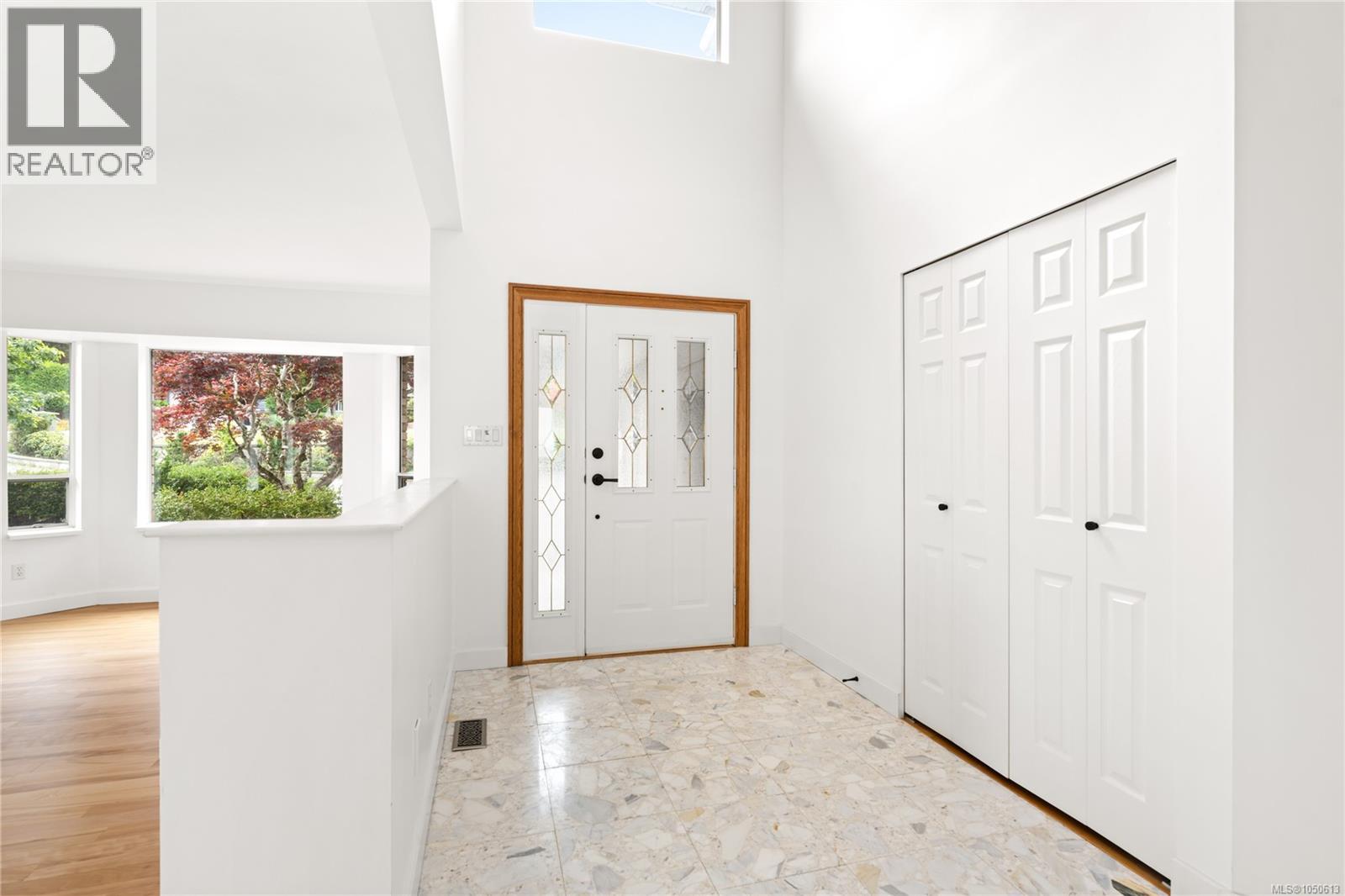 8108 Southwind Dr Property Photo 10