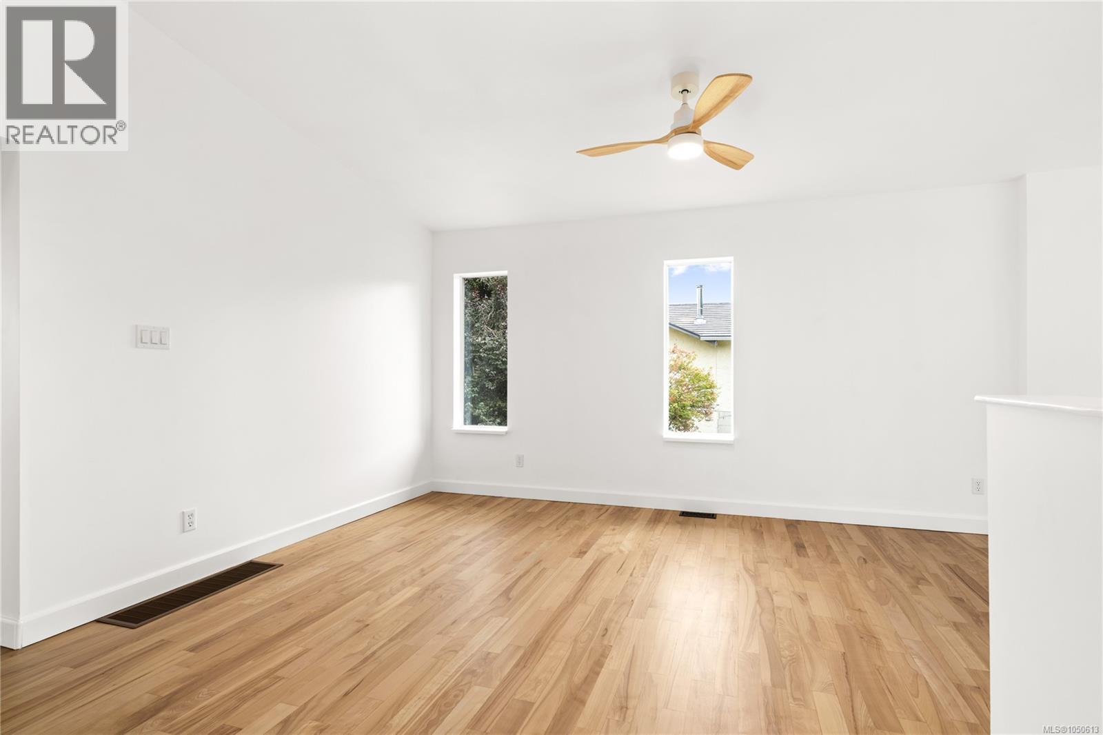 8108 Southwind Dr Property Photo 11
