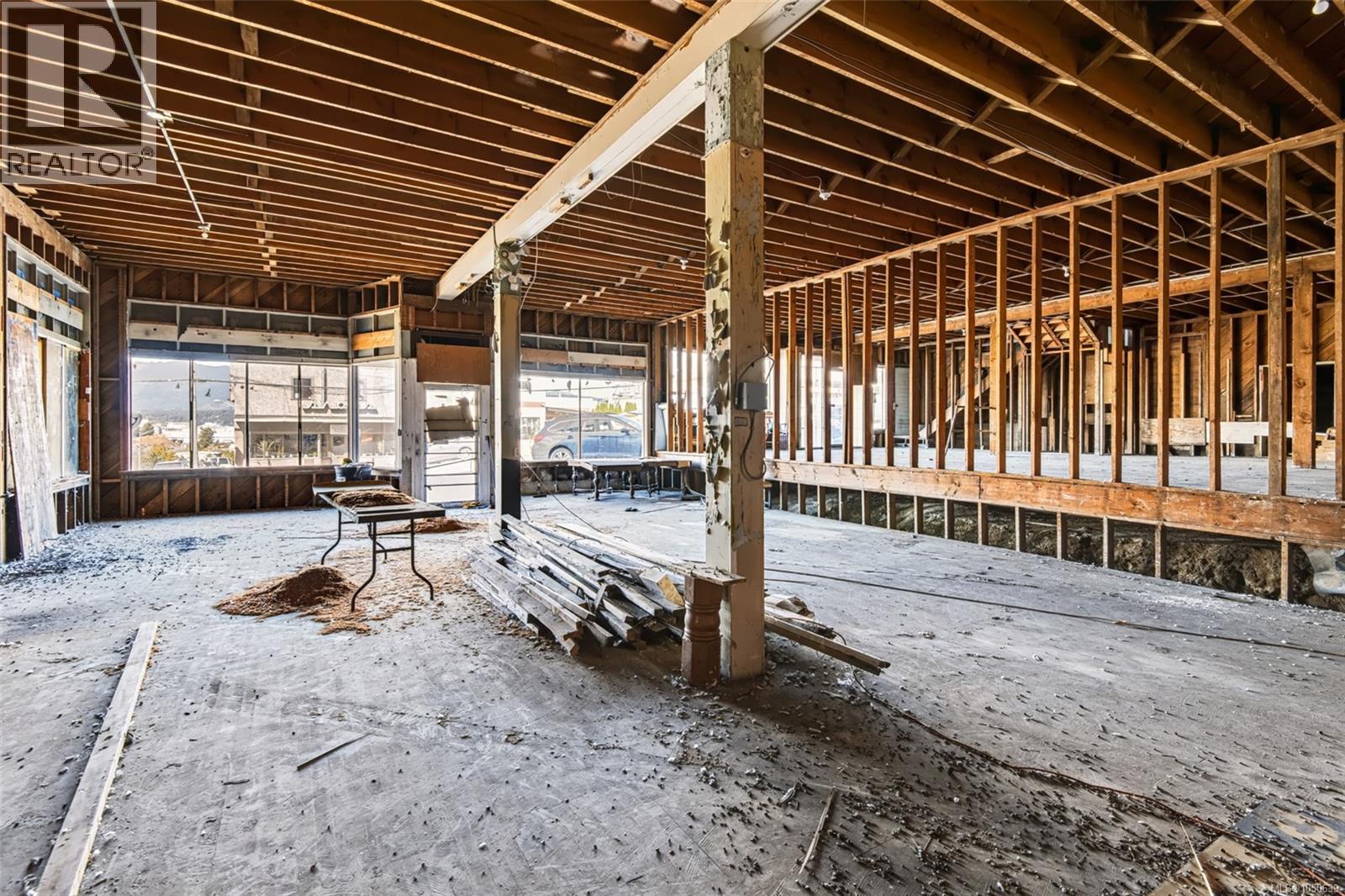 5036 Argyle St Property Photo 11