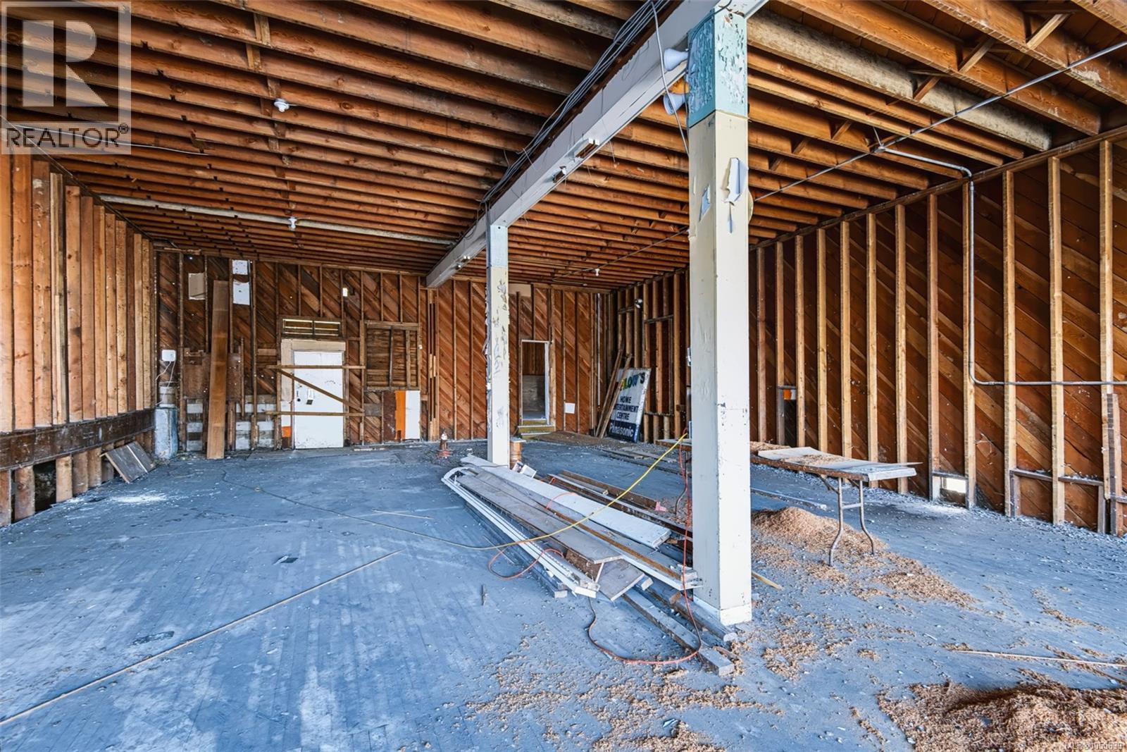 5036 Argyle St Property Photo 13