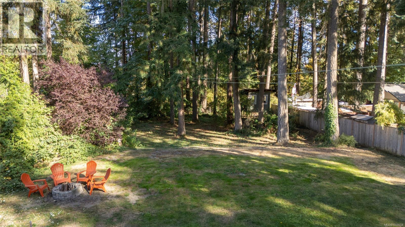 6213 Lakes Rd Property Photo 3