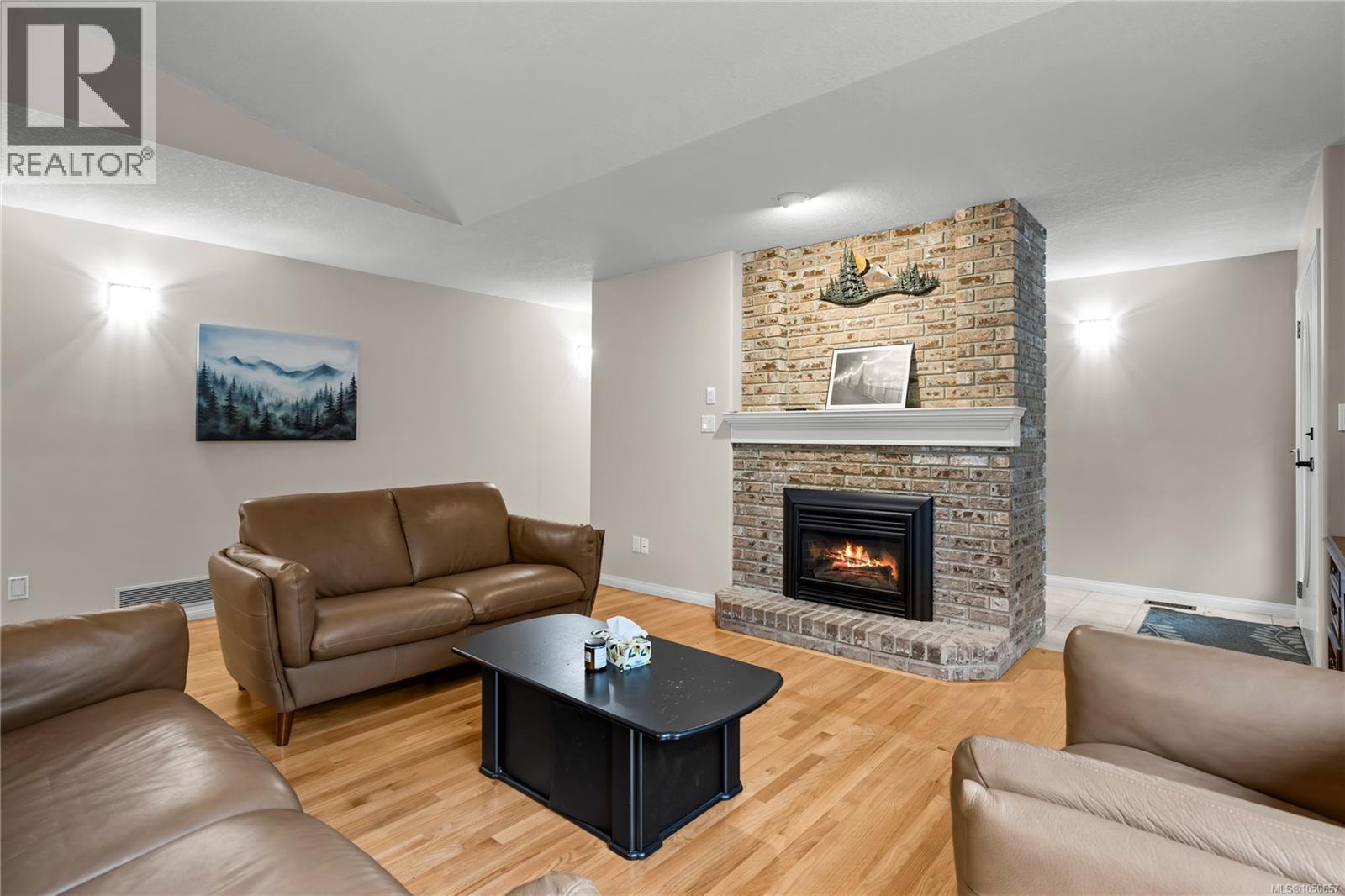 1730 Sangster Cres Property Photo 19