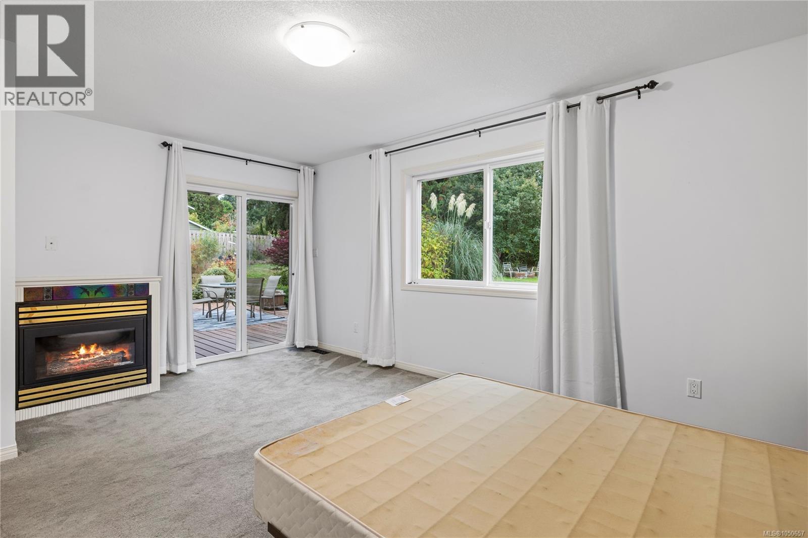 1730 Sangster Cres Property Photo 30