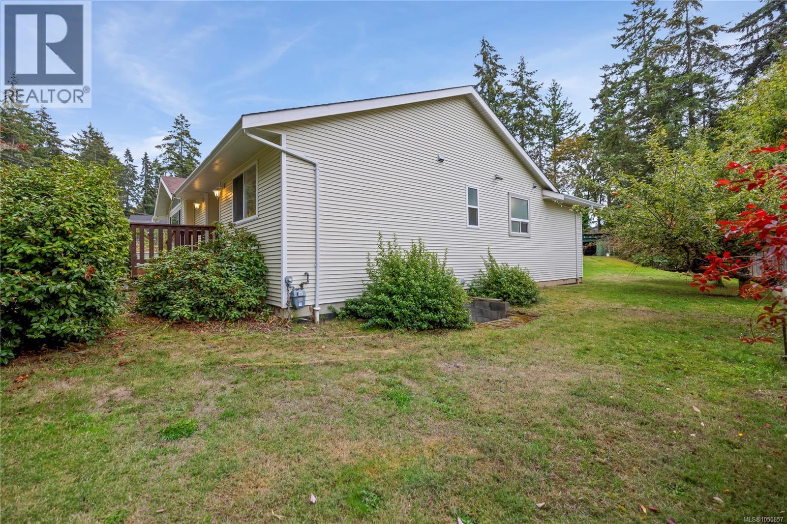 1730 Sangster Cres Property Photo 42