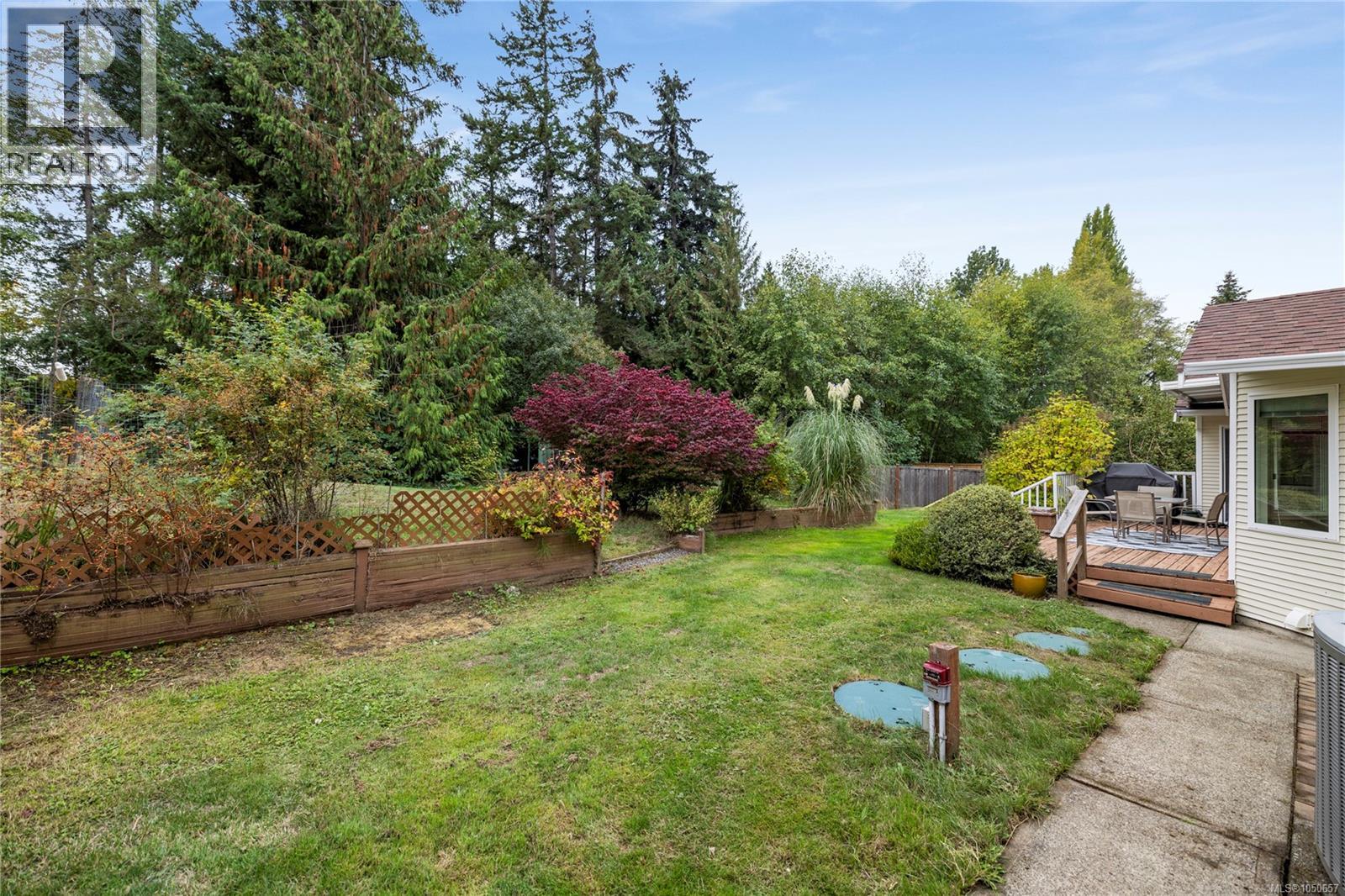1730 Sangster Cres Property Photo 47